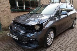 uszkodzony samochody osobowe BMW 2-serie Active Tourer 225xe iPerformance edition 2020/2