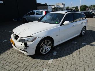 Salvage car BMW 3-serie 318 D  ( M LINE ) 2012/1