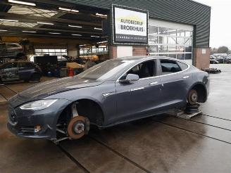 danneggiata veicoli commerciali Tesla Model S Model S, Liftback, 2012 85 2015/1