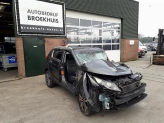 uszkodzony samochody osobowe Kia Sportage Sportage (SL), Terreinwagen, 2010 / 2016 2.0 CVVT 16V 4x2 2010/10