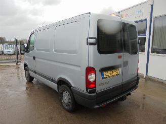 Renault Master 2.5 DCI picture 3