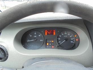 Renault Master 2.5 DCI picture 11