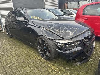 uszkodzony samochody osobowe BMW 3-serie 320 x drive 2019/3