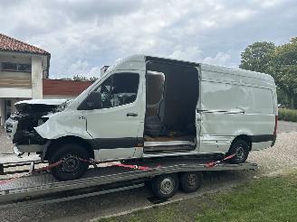 uszkodzony samochody ciężarowe Mercedes Sprinter 3.16 cdi maxi 2018/8