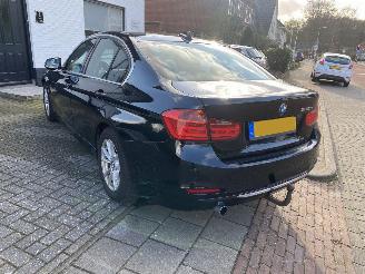 BMW 3-serie Auto is Gereserveerd. 320D Edition Luxory Sedan picture 1