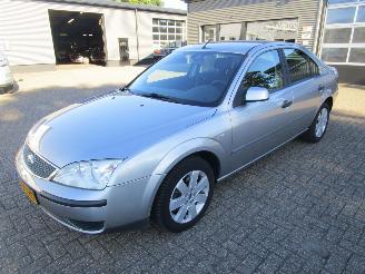 Tweedehands auto Ford Mondeo 1.8-16V AMBIETE 5drs 2005/2