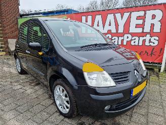 Salvage car Renault Modus 1.2 16v expression luxe 2004/12