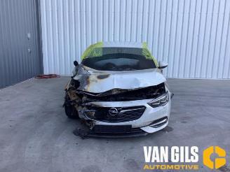 uszkodzony samochody osobowe Opel Insignia  2017/9
