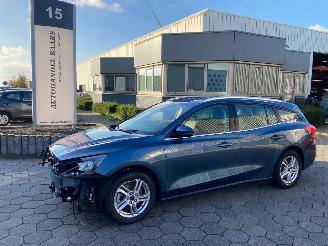 Schade motor Ford Focus 1.0 EcoBoost Trend Edition Business 2021/10