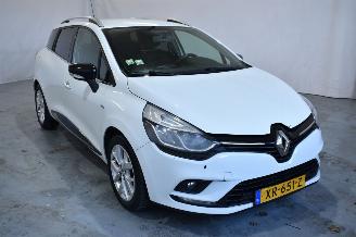 Salvage car Renault Clio 0.9 TCe Limited 2019/3