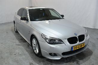 BMW 5-serie 520i Executive picture 1