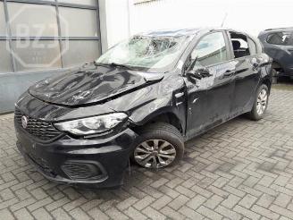 Sloopauto Fiat Tipo Tipo (356H/357H), Hatchback, 2016 1.4 16V 2018/1