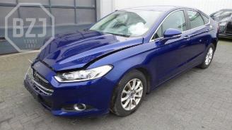 Autoverwertung Ford Mondeo  2015/11