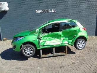 uszkodzony samochody osobowe Mazda 2 2 (DE), Hatchback, 2007 / 2015 1.6 MZ-CD 16V 2012/10