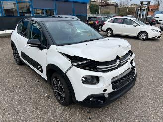 Damaged car Citroën C3 1.2 pure tech feel edition 2019/11