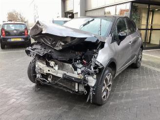 Damaged car Renault Captur Captur (2R), SUV, 2013 0.9 Energy TCE 12V 2017/12