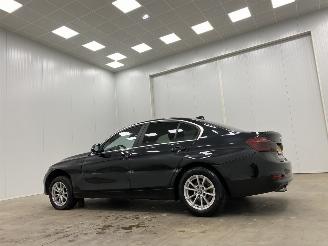 BMW 3-serie 320d Autom. Navi Clima picture 3