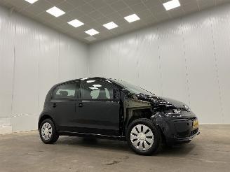 Salvage car Volkswagen Up 1.0 BMT Move-Up! 5-drs Airco 2019/11