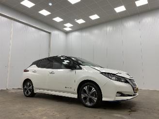 damaged commercial vehicles Nissan Leaf 3.Zero Limited Edition 62 kWh Navi Clima 2019/9