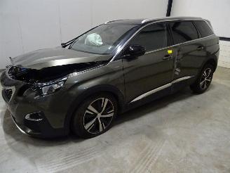 uszkodzony samochody osobowe Peugeot 5008 2.0 HDI 2018/6