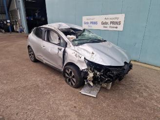 Damaged car Renault Clio Clio V (RJAB), Hatchback 5-drs, 2019 1.0 TCe 90 12V 2022/12