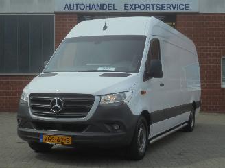 Schade bestelwagen Mercedes Sprinter 316 Maxi Euro6, Climate & Cruise control, Navi-MMS, Camera, Trekhaak 2019/2