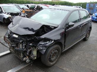uszkodzony samochody osobowe Volkswagen Polo  2013/1
