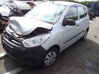 uszkodzony samochody osobowe Hyundai I-10  2013/1
