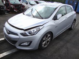 uszkodzony samochody osobowe Hyundai I-30  2013/1