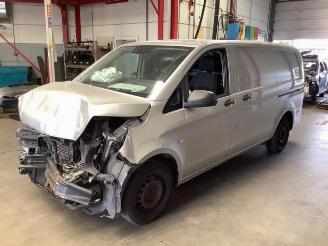 uszkodzony samochody osobowe Mercedes Vito Vito (447.6), Van, 2014 1.6 111 CDI 16V 2015/5