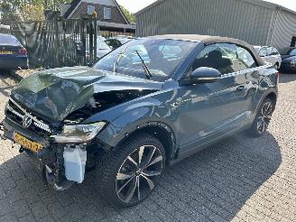 uszkodzony samochody osobowe Volkswagen T-Roc Cabriolet 1.5 Automaat  R-Line  ( Nieuw Prijs 54500,00 ) 2023/5