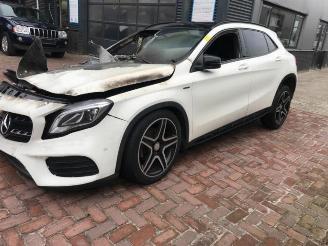Démontage voiture Mercedes GLA  2017