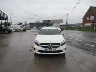 danneggiata veicoli commerciali Mercedes A-klasse  2016/10