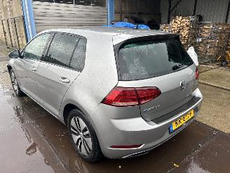 uszkodzony samochody osobowe Volkswagen e-Golf E-GOLF 2018/1