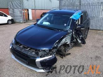 Damaged car Mitsubishi Outlander Outlander (GF/GG), SUV, 2012 2.0 16V 4x2 2015/8