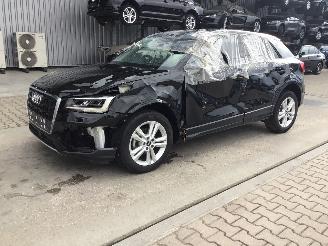 uszkodzony kampingi Audi Q2 30 TFSI 2021/11
