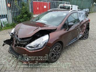 Voiture accidenté Renault Clio Clio IV Estate/Grandtour (7R) Combi 5-drs 0.9 Energy TCE 90 12V (H4B-4=
00(H4B-A4)) [66kW]  (01-2013/...) 2014