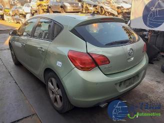 Auto incidentate Opel Astra Astra J (PC6/PD6/PE6/PF6), Hatchback 5-drs, 2009 / 2015 1.4 Turbo 16V 2011/2