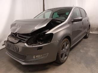 Voiture accidenté Volkswagen Polo Polo V (6R) Hatchback 1.4 16V (CGGB(Euro 5)) [63kW]  (03-2009/05-2014)= 2010/5