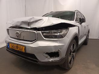 Voiture accidenté Volvo XC40 XC40 (XZ) Recharge AWD (EAD3.1) [300kW]  (11-2020/...) 2020/11