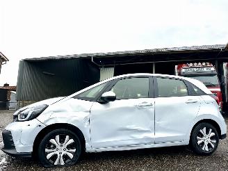 Honda Jazz 1.5 E-HEV gereserveerd Hybrid automaat - 311km nap - camera - front + line assist - stoelverw - xenon led - bwjr 2024 - pdc v+a picture 1