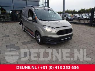 Démontage voiture Ford Courier  2015/5
