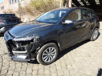 uszkodzony samochody osobowe Hyundai Kona Advantage 2021/1