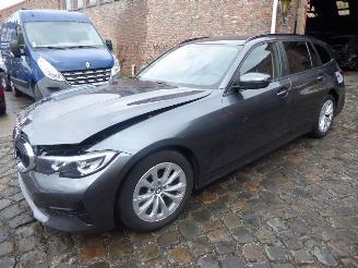 Salvage car BMW 3-serie Touring 2020/6