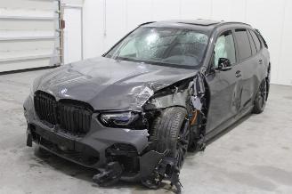 Vaurioauto  passenger cars BMW X5  2023/5