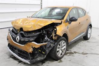 dañado vehículos comerciales Renault Captur  2022/1