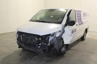 damaged scooters Mercedes Vito  2021/11