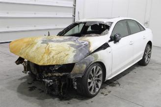 uszkodzony samochody osobowe Audi A4  2020/9