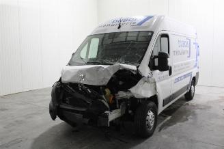 uszkodzony samochody ciężarowe Peugeot Boxer  2021/6