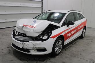 danneggiata veicoli commerciali Opel Astra  2021/5